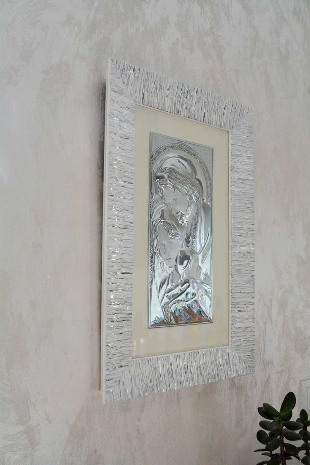 Obraz w ramie Prezent Święta Rodzina 35X55 ANARP 3750. Srebrny obraz na prezent. Obraz duży na ścianę z Rodziną Święta. Obraz w szkle posrebrzany z wizerunkiem świętych..jpg